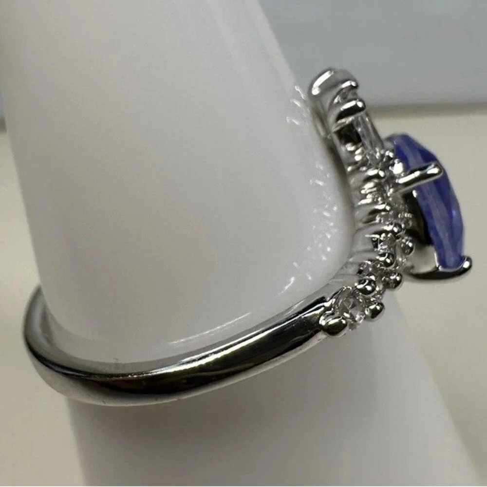 Bomb Party Oval Violet Blue Statement Ring Rhodium Plated Size 8